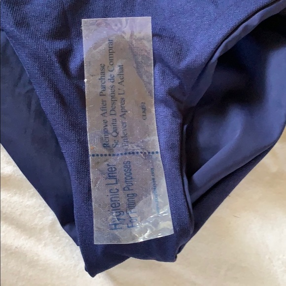 Rebecca Virtue size Large - Picture 7 of 8